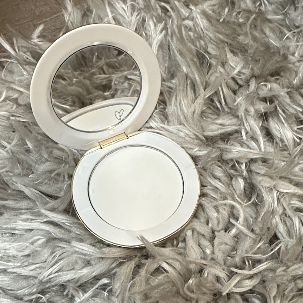 West man atelier pressed powder